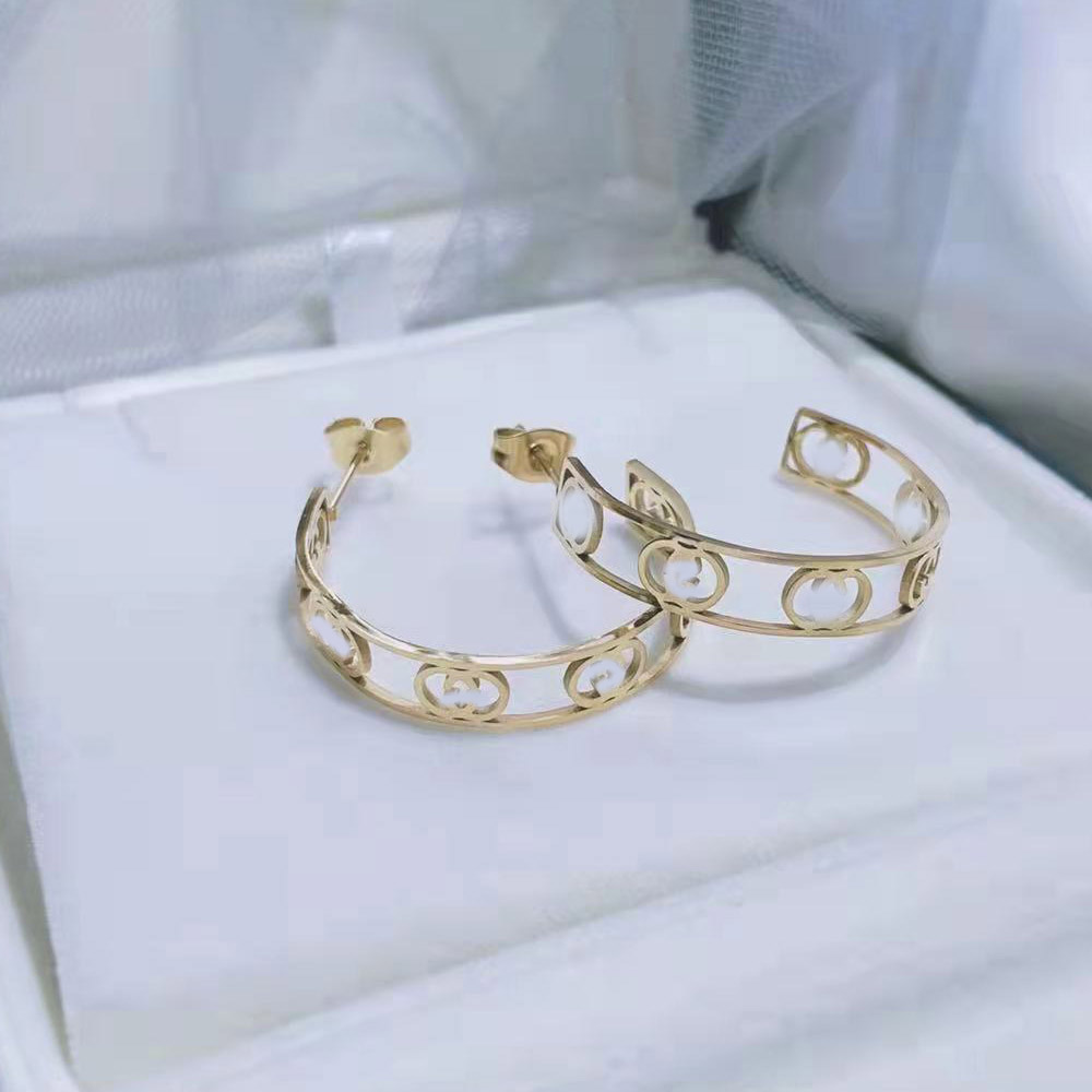 Stainless Steel Hoop Earring Simple 18K Gold Plated 925 Silver Luxury Brand Designers Heart Letters Hoop Stud Geometric Famous Women Wedding Party Jewerlry
Stainless Steel Hoop Earring Simple 18K Gold Plated 925 Silver Luxury Brand Designers Heart Letters Hoop Stud Geometric Famous Women Wedding Party Jewerlry