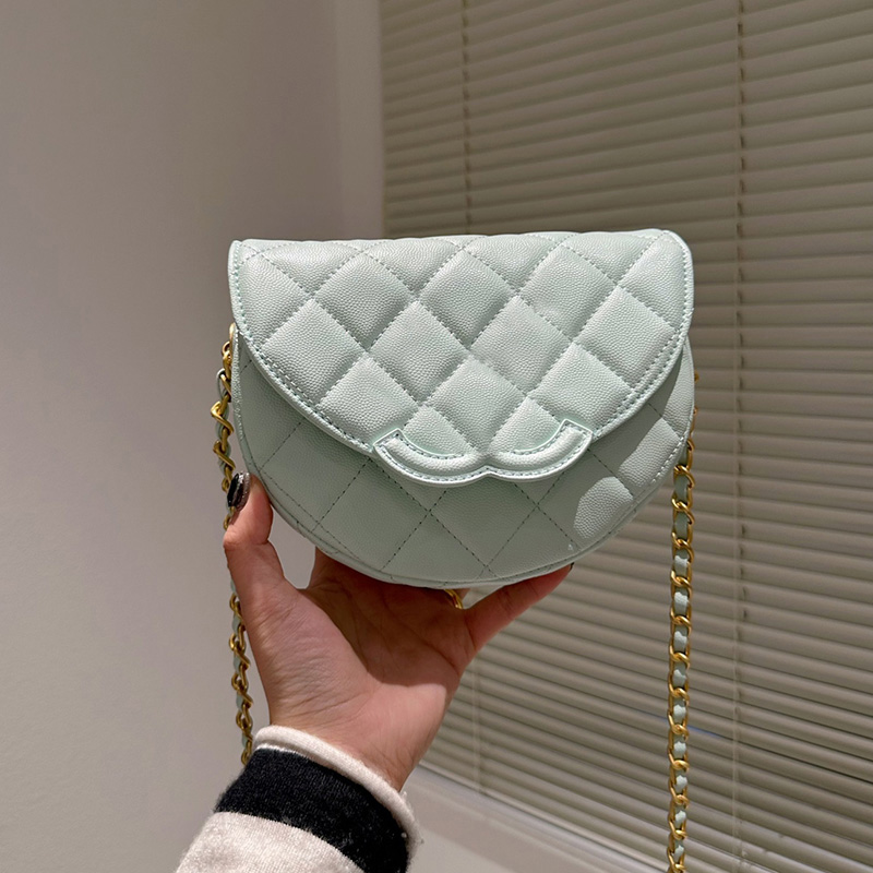 Womens Designer Caviar Leather Bags Classic Diamond Lattice Quilted Gold Metal Hardware Matelasse Chain Crossbody Shoulder Luxury Purse Handbags 20CM, Box
Womens Designer Caviar Leather Bags Classic Diamond Lattice Quilted Gold Metal Hardware Matelasse Chain Crossbody Shoulder Luxury Purse Handbags 20CM, Box