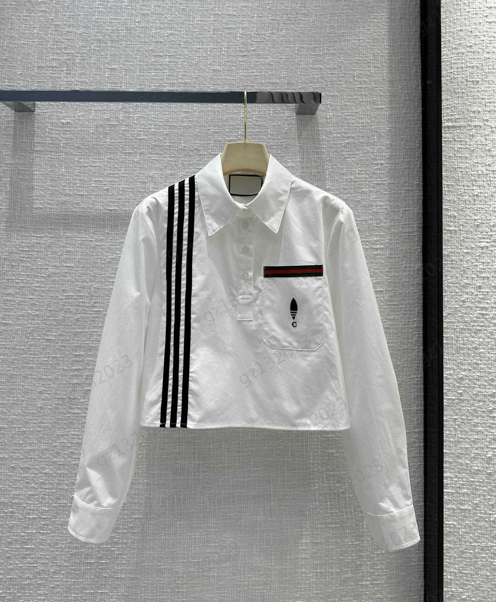 Fashion Blouses Shirts Letters Logo Embroidered Pocket Lapel Shirt Contrasting Colors Ribbon Splicing Short Polo Collar Tops Blouses For Women Dressy Casual
Fashion Blouses Shirts Letters Logo Embroidered Pocket Lapel Shirt Contrasting Colors Ribbon Splicing Short Polo Collar Tops Blouses For Women Dressy Casual