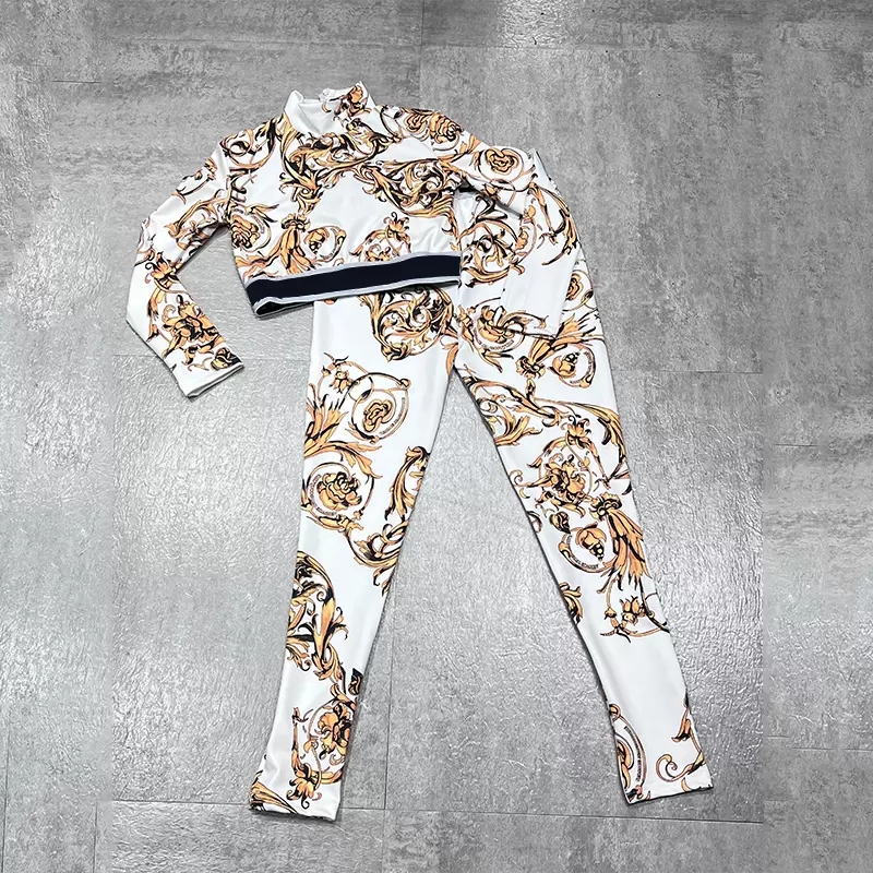 23SS designers clothes Women's Tracksuits Yoga set sports Fitness Print suits crop Leggings outdoor outfits pant fashion woman sweatsuits
23SS designers clothes Women's Tracksuits Yoga set sports Fitness Print suits crop Leggings outdoor outfits pant fashion woman sweatsuits