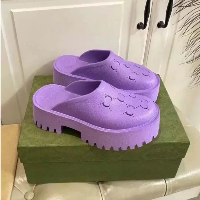 luxury slippers brand designers Women Ladies Hollow Platform Sandals made of transparent materials fashionable sexy lovely sunny beach woman shoes slippers
luxury slippers brand designers Women Ladies Hollow Platform Sandals made of transparent materials fashionable sexy lovely sunny beach woman shoes slippers