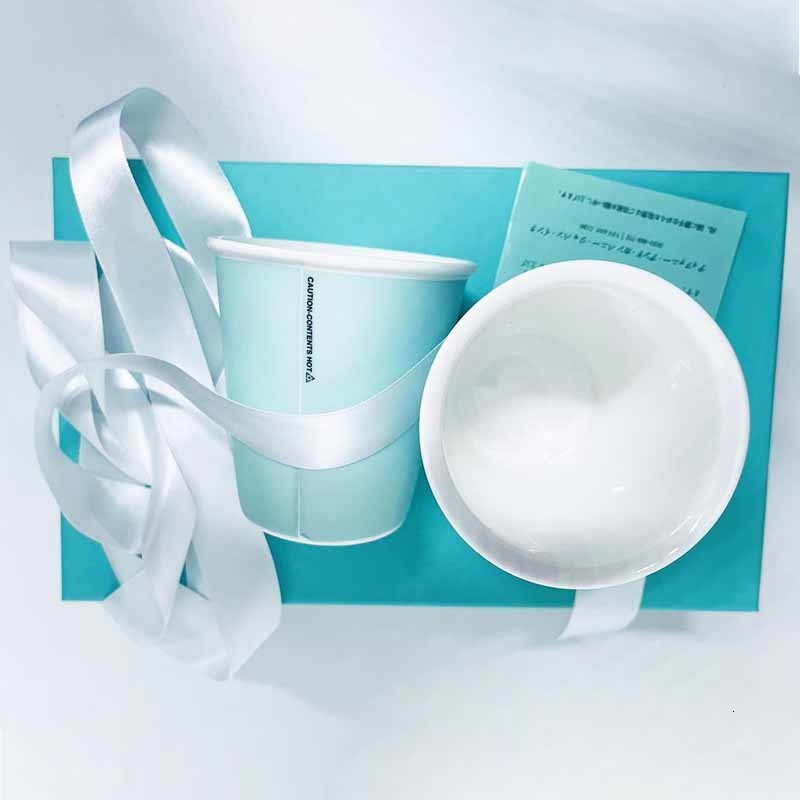 Mugs 2 Pcs of Ceramic Couple Bone China Water Cup Wedding Gift Valentine's Day Christmas Coffee 230220