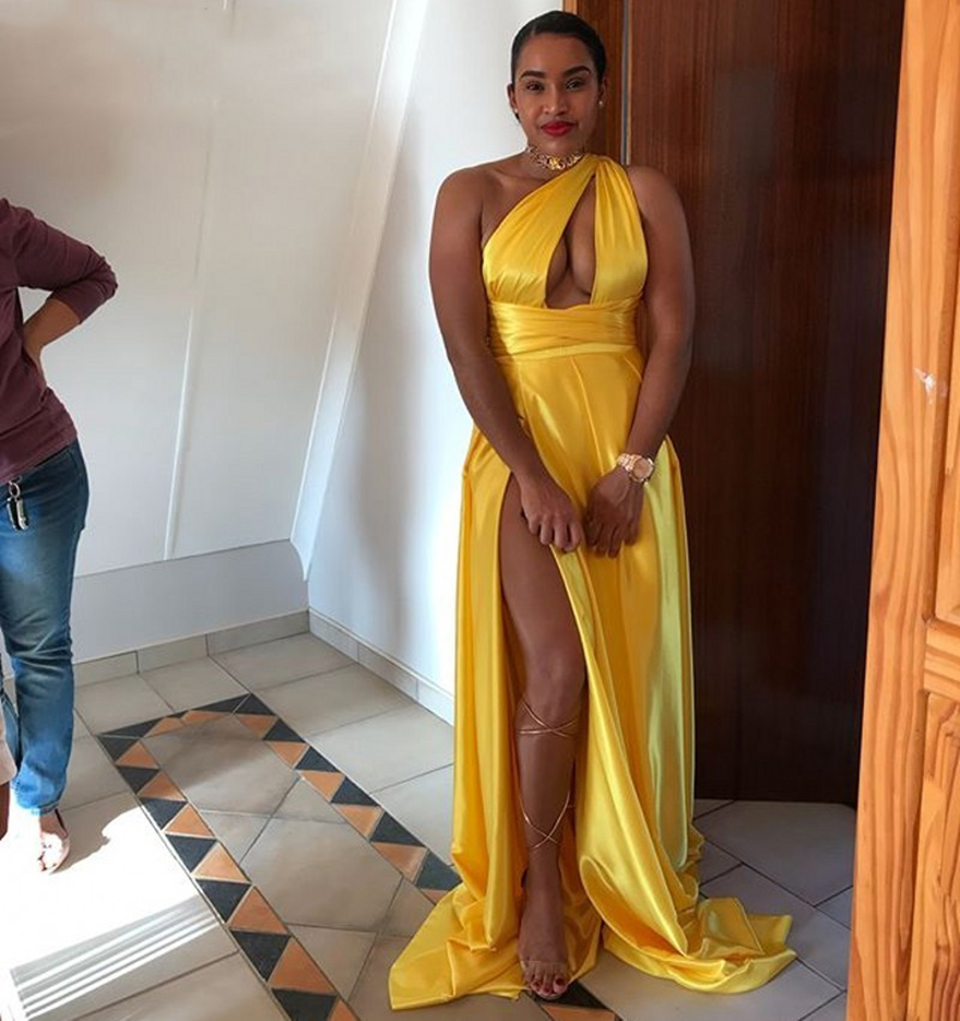 African Bridesmaid Dresses Backless Floor Length Sweep Train Silk Satin Wedding Party Bridemaid Dresses With Sweep Train