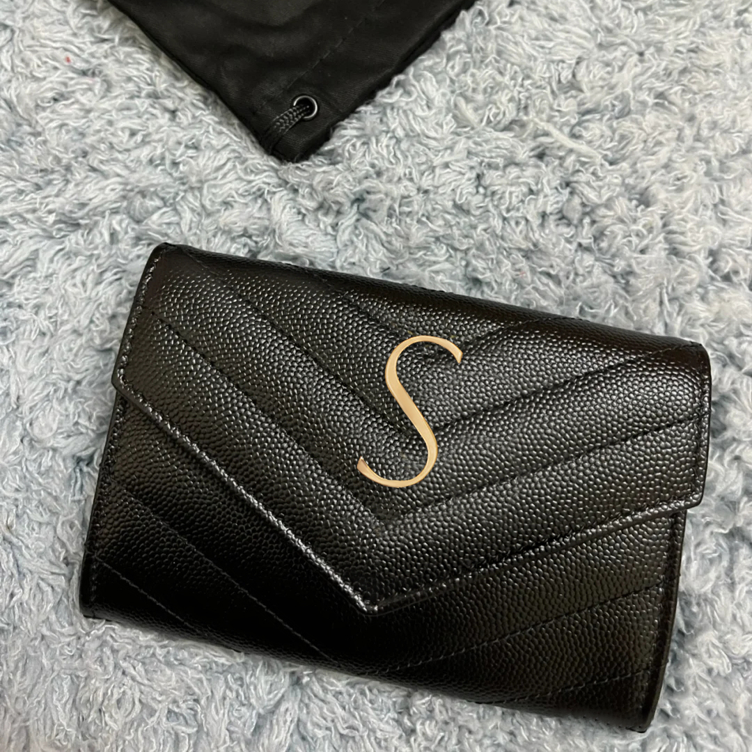 designer Women's Men high quality fashion Genuine Leather Key wallet Purse card holder Holders Luxurys Coin men Wallets Pocket Interior Slot keychain wristlets case, Black black
designer Women's Men high quality fashion Genuine Leather Key wallet Purse card holder Holders Luxurys Coin men Wallets Pocket Interior Slot keychain wristlets case, Black black
