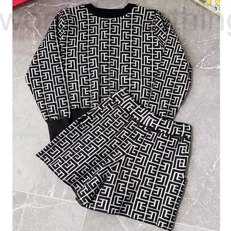 designer Fashion Two Dress Shorts 2 Piece knitting Suit casual Sets Women O-Neck Long Sleeve Knitted Loose Sweater High Waist Elastic FPYZ, Black
designer Fashion Two Dress Shorts 2 Piece knitting Suit casual Sets Women O-Neck Long Sleeve Knitted Loose Sweater High Waist Elastic FPYZ, Black