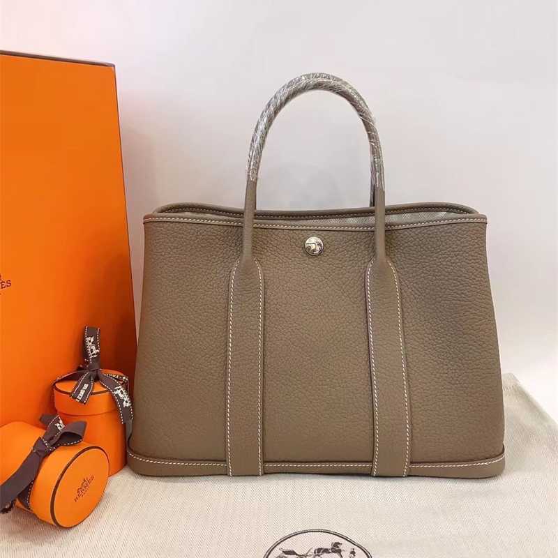 H Garden Handbags New Bag Garden30 Full Leather Elephant Gray z Carved Handbagbbe Thj7, Red
H Garden Handbags New Bag Garden30 Full Leather Elephant Gray z Carved Handbagbbe Thj7, Red