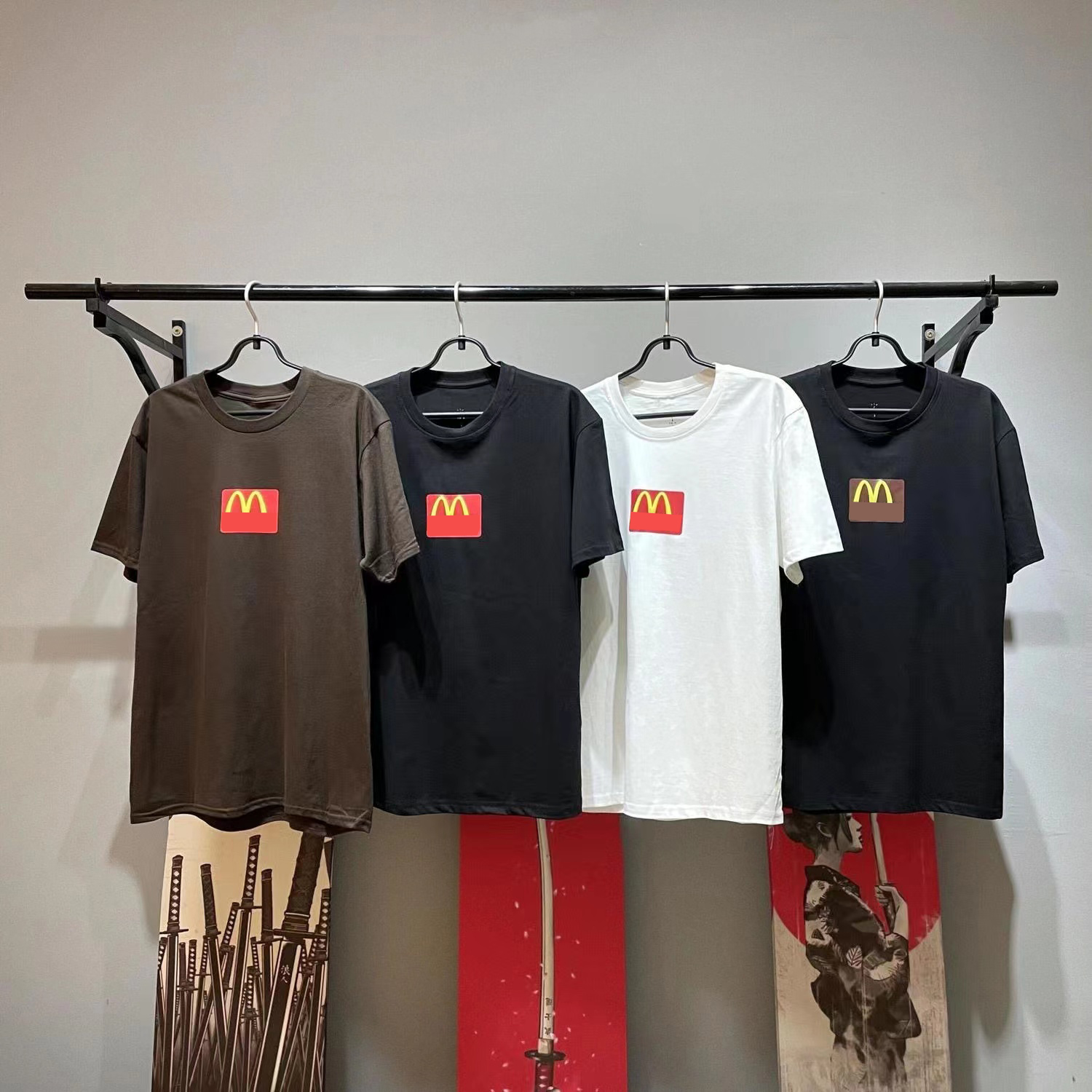 T-Shirts food Snack Bar Tee Skateboard Mens t shirt Spring Summer Women Street Casual Varsity Tshirt
T-Shirts food Snack Bar Tee Skateboard Mens t shirt Spring Summer Women Street Casual Varsity Tshirt