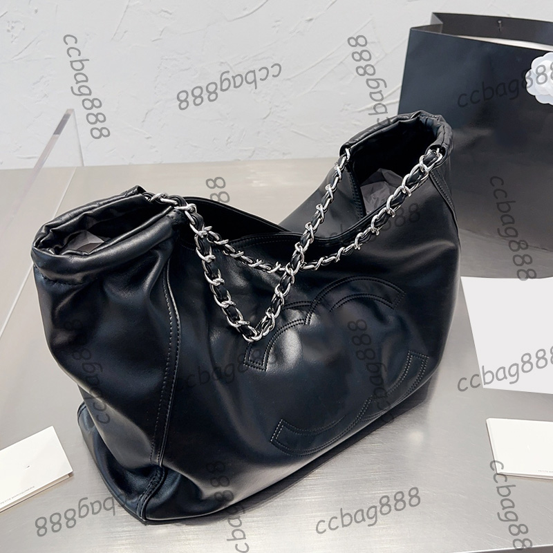 21Ss Womens Maxi Croissant Shopping Tote Bags XXL Designer Black White Large Capacity Mommy Pocket Silver Metal Hardware Matelasse Chain Shoulder Handbags 43X30CM