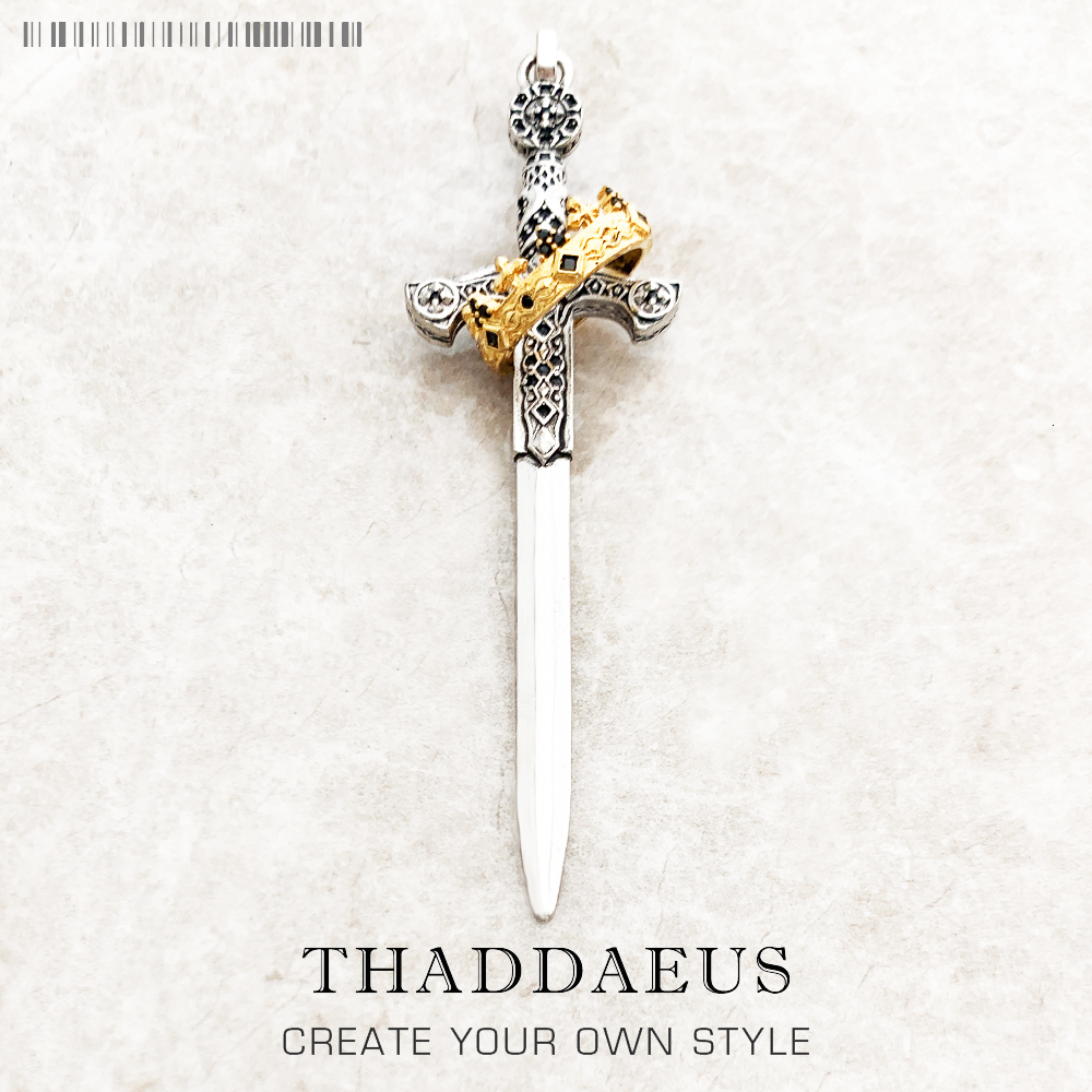 Pendant Necklaces Large Sword With Crown Fashion Vintage Jewelry Europe 925 Sterling Silver Gift For Woman Men 230221
Pendant Necklaces Large Sword With Crown Fashion Vintage Jewelry Europe 925 Sterling Silver Gift For Woman Men 230221