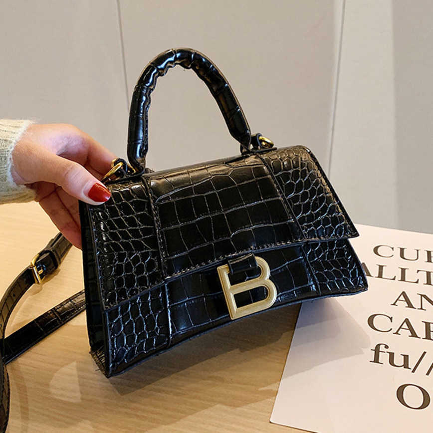 2023 Women Bags Factory Handbags 55%off Women's shoulder bag Designer Luxury Shoulder Handbags, Brown10
2023 Women Bags Factory Handbags 55%off Women's shoulder bag Designer Luxury Shoulder Handbags, Brown10