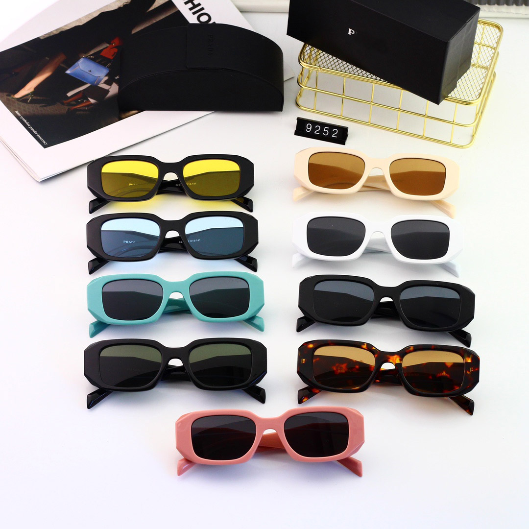 Fashion Mens Sunglasses Designer Letter Sunglasses for Women Optional Top Quality Polarized UV400 Protection Lenses with Box Sun Glasses P9252
Fashion Mens Sunglasses Designer Letter Sunglasses for Women Optional Top Quality Polarized UV400 Protection Lenses with Box Sun Glasses P9252