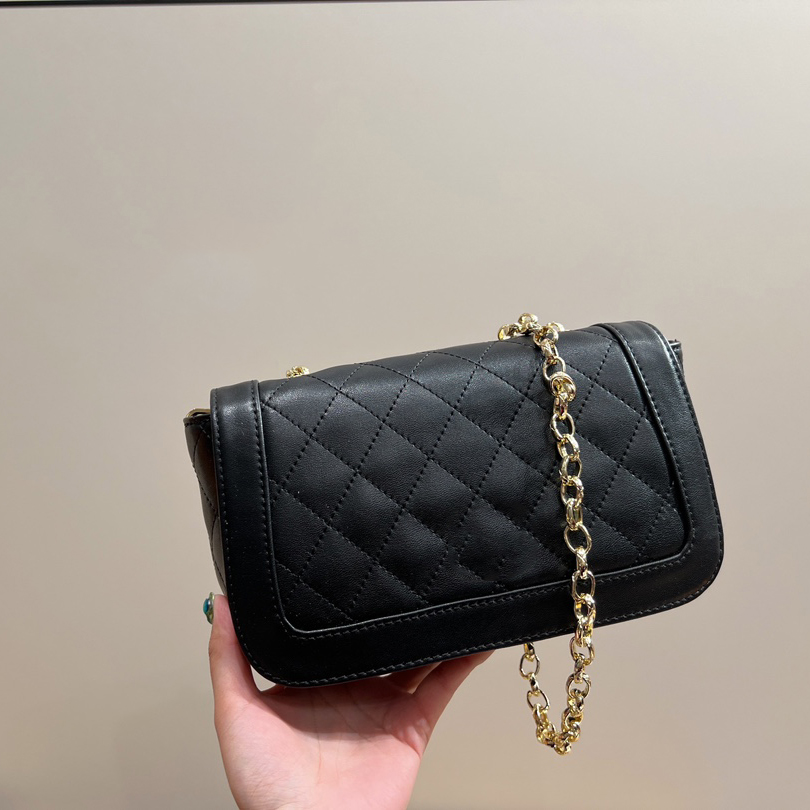 CC Bag Shoulder Women Lady designer Fashion Chainbag Classic Pillow Quality Flap Designer Shoulder-bag Girl Shoulder-bags Simple Genuine Leather Bags XYID, Black
CC Bag Shoulder Women Lady designer Fashion Chainbag Classic Pillow Quality Flap Designer Shoulder-bag Girl Shoulder-bags Simple Genuine Leather Bags XYID, Black