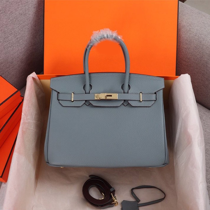 2023 Women Fashion letter Handbag Purse High quality more Lady Tote Bag Lichee Pattern Genuine Leather Shoulder Bag with Stamped Lock Hasp, Box
2023 Women Fashion letter Handbag Purse High quality more Lady Tote Bag Lichee Pattern Genuine Leather Shoulder Bag with Stamped Lock Hasp, Box