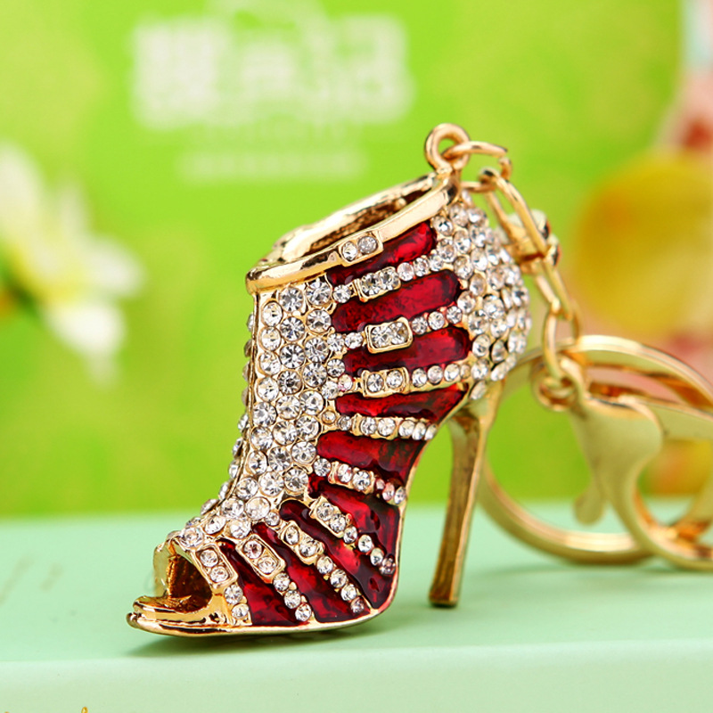 Elegant Ladies' Metal Keychain with Sparkling Diamond Accents - Ideal for Car Keys & Shoe Decoration