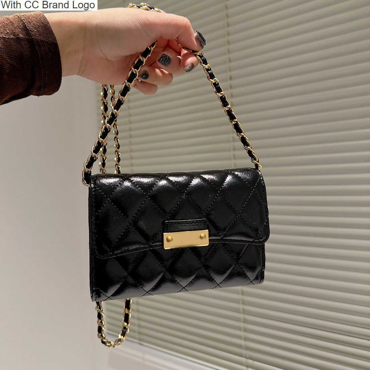CC Wallets Oil Wax Cowhide Short Wallets With Leather Chain Mini Crossbody Card Holder Designer Bags Quilted Matelasse Vintage Hardware Multi Pocket Womens Coin, Black
CC Wallets Oil Wax Cowhide Short Wallets With Leather Chain Mini Crossbody Card Holder Designer Bags Quilted Matelasse Vintage Hardware Multi Pocket Womens Coin, Black