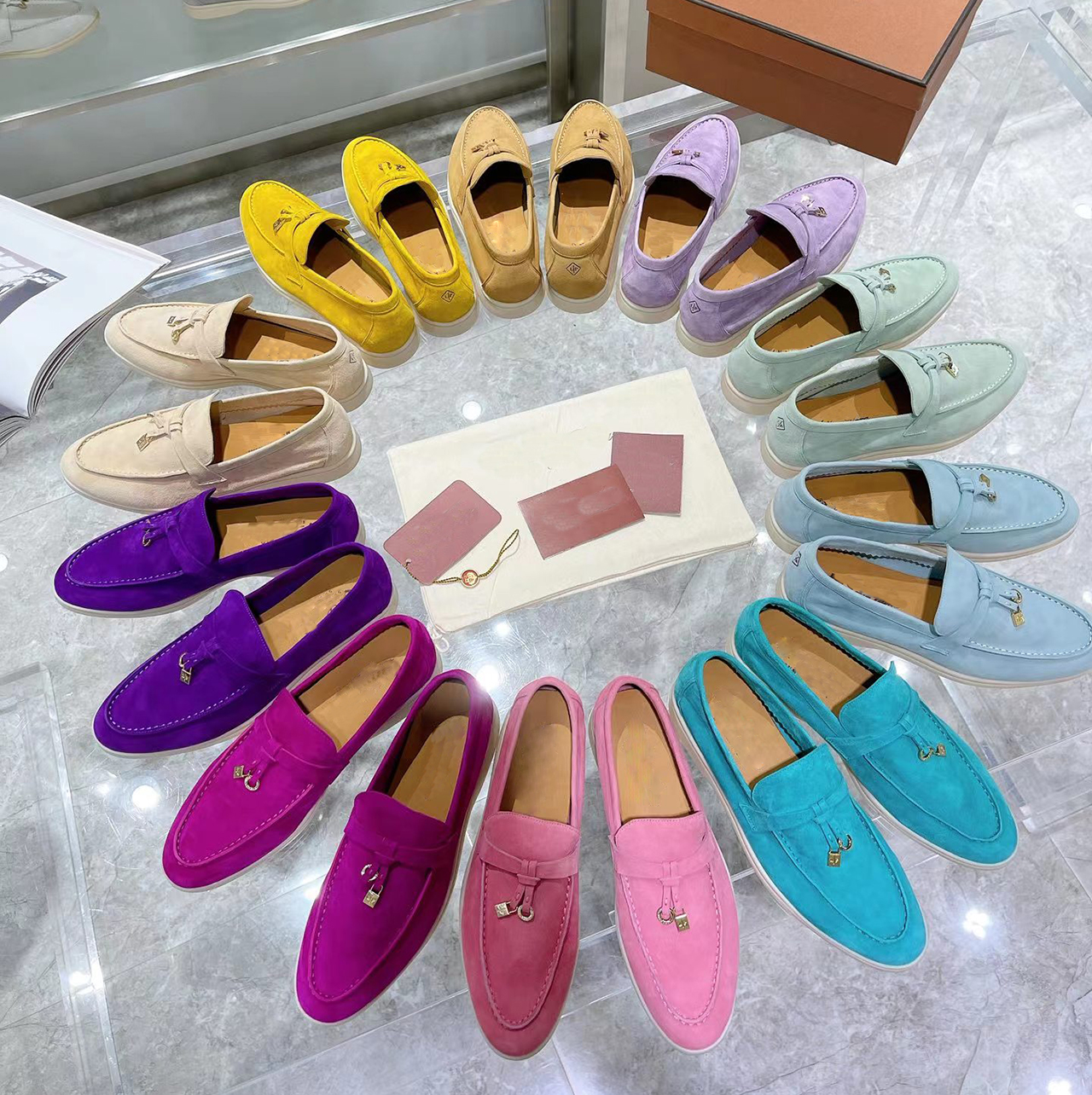 Classic Womens Dress Unisex wedding blue bridesmaid Shoes Cashmere Loafers Designers Buckle Round Toes Flat Heel Leisure Comfort Four Seasons Fashion Women Shoe, 2#
Classic Womens Dress Unisex wedding blue bridesmaid Shoes Cashmere Loafers Designers Buckle Round Toes Flat Heel Leisure Comfort Four Seasons Fashion Women Shoe, 2#