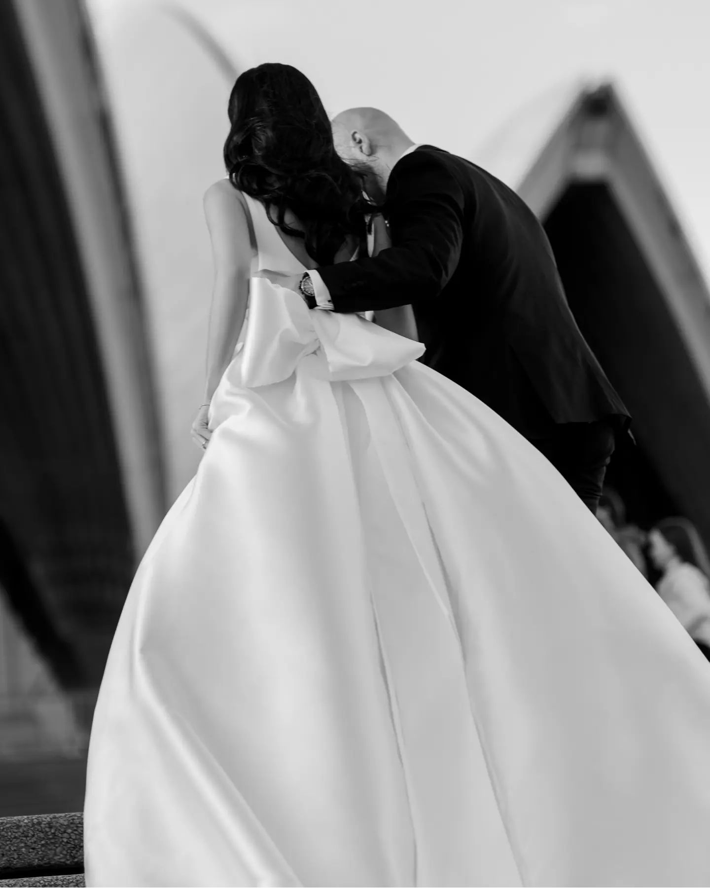Stunning Mermaid Wedding Dresses Backless Bridal Gowns Bateau Neckline With Detachable Train Satin Plus Size Vestido De Novia