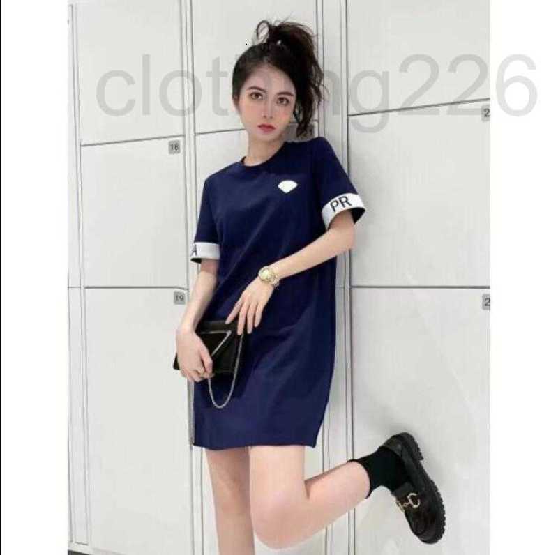 designer 2022 Paris Fashion Summer womens casual dress high-end round neck sexy women's long T shirt luxury triangle paste M0M5, Red
designer 2022 Paris Fashion Summer womens casual dress high-end round neck sexy women's long T shirt luxury triangle paste M0M5, Red