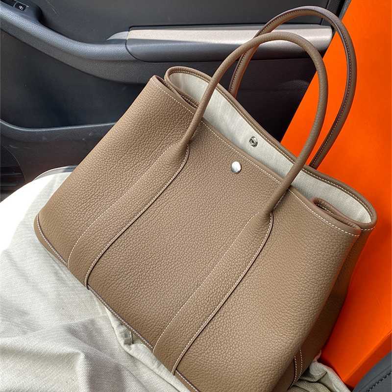 H Bags Wax Line Handmade Garden with Cowhide Hand Large Capacity Commuter Women s Open Business Tote Bbe 1qej, No return or exchange for 15-20 days
H Bags Wax Line Handmade Garden with Cowhide Hand Large Capacity Commuter Women s Open Business Tote Bbe 1qej, No return or exchange for 15-20 days