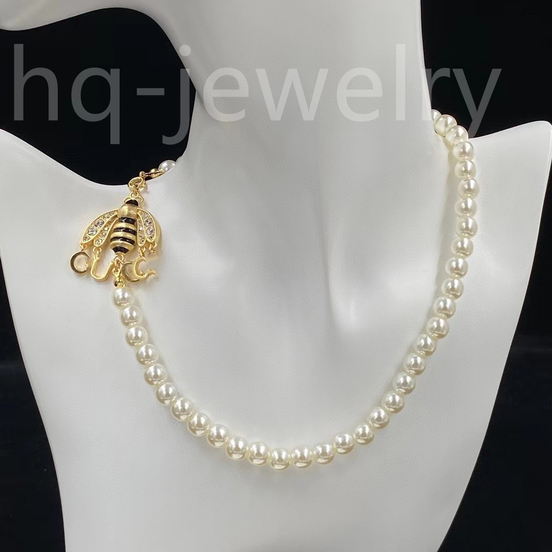 2023 Luxury master designs pearl necklace, fashionable choker jewelry for wedding party travelostume jewelry chokers necklaces1
2023 Luxury master designs pearl necklace, fashionable choker jewelry for wedding party travelostume jewelry chokers necklaces1