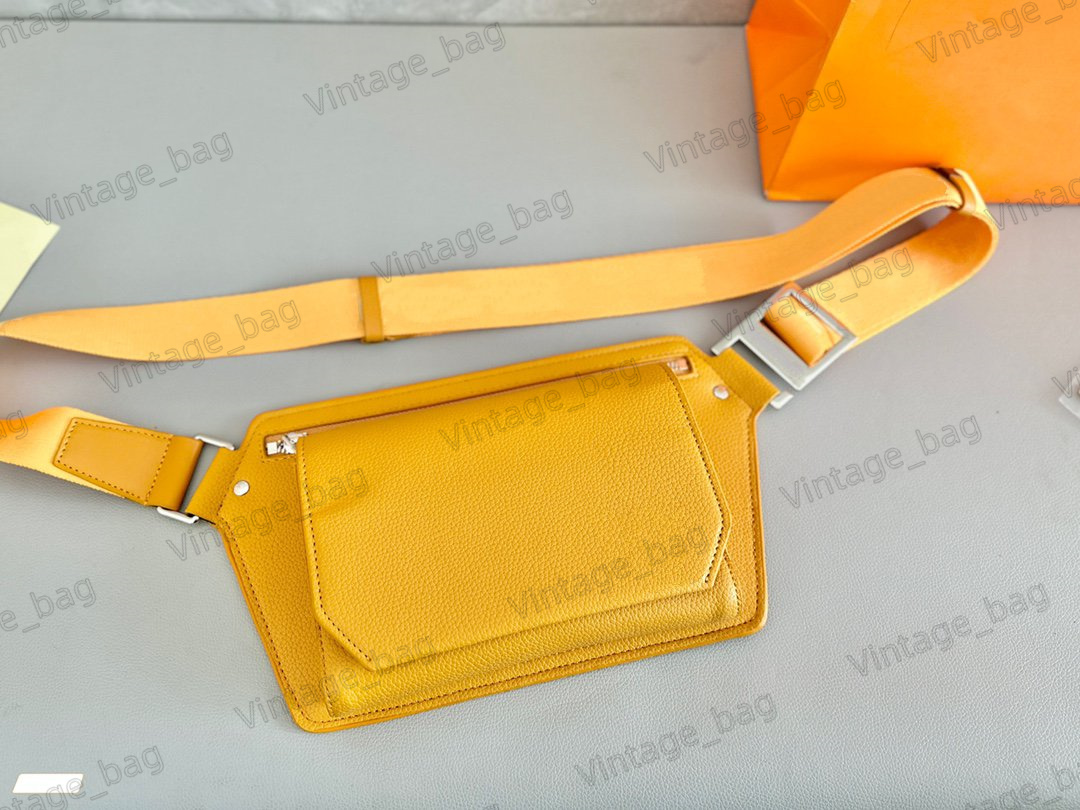 Takeoff Sling Bag Boys Chest Bag Aerogram Leather Letter Monograms Shoulder Bags Luxurys Purses Wallet Belt Bag M21364 M21419
Takeoff Sling Bag Boys Chest Bag Aerogram Leather Letter Monograms Shoulder Bags Luxurys Purses Wallet Belt Bag M21364 M21419