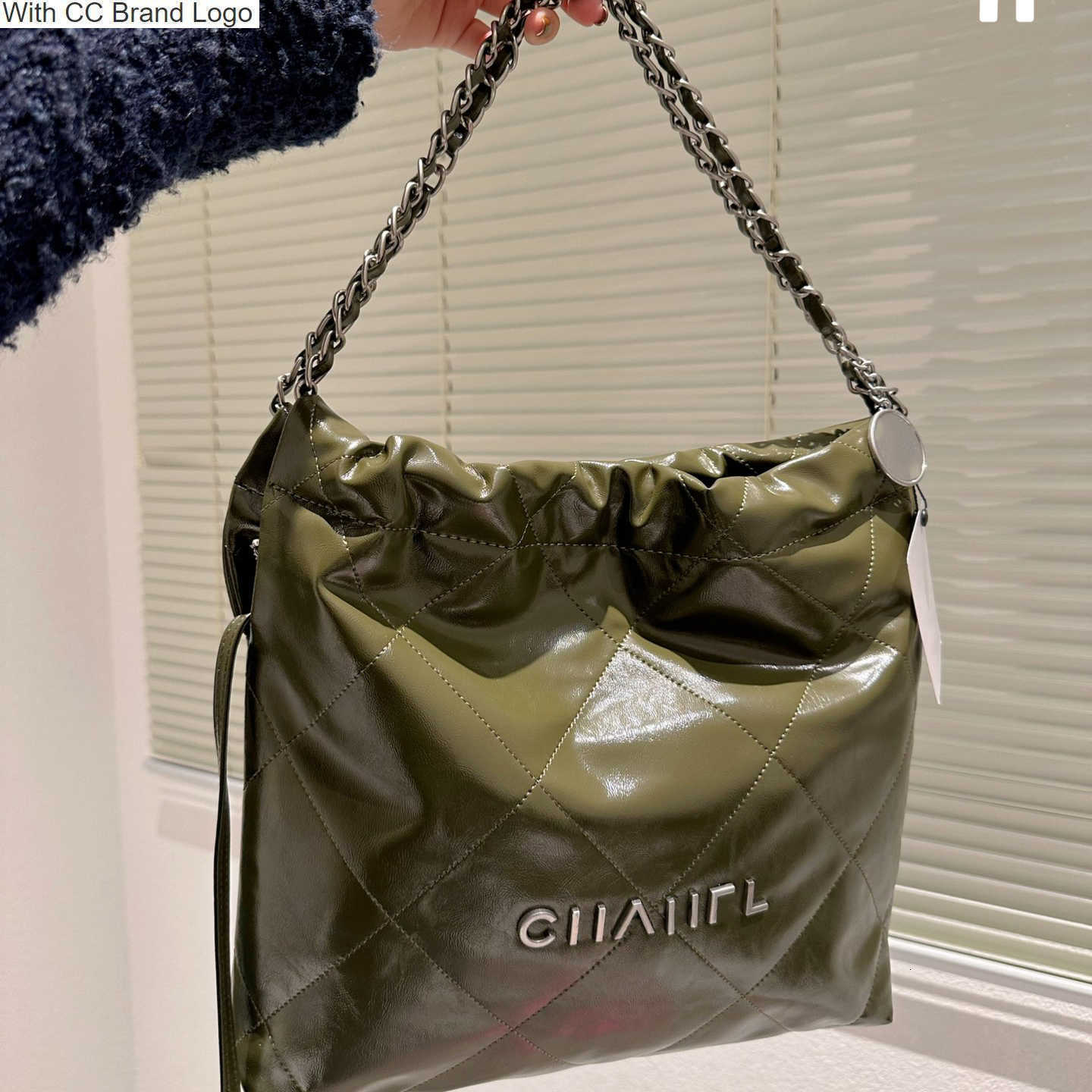 CC Shoulder Bags Classic Cowhide 22 Shopping Bags Trash Bag Totes Silver Gold Hardware Coins Real Leather Outdoor Large Capacity Shoulder With Mini Wallet Desig 
CC Shoulder Bags Classic Cowhide 22 Shopping Bags Trash Bag Totes Silver Gold Hardware Coins Real Leather Outdoor Large Capacity Shoulder With Mini Wallet Desig