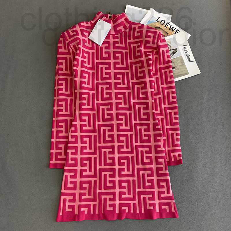 designers Casual Dresses Balman knitted stand collar Long Sleeve Dress Pink temperament thin letter three-dimensional 2022 summer new zipper
designers Casual Dresses Balman knitted stand collar Long Sleeve Dress Pink temperament thin letter three-dimensional 2022 summer new zipper
