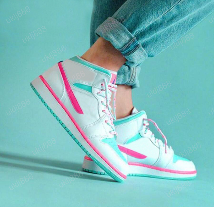 Sports Sneakers Shoes Retro Mid Digital Pink Mens Basketball Designer Blue Womens Running Jumpman 1 1S Aurora Green Miami GS 555112-102, Fuchsia
Sports Sneakers Shoes Retro Mid Digital Pink Mens Basketball Designer Blue Womens Running Jumpman 1 1S Aurora Green Miami GS 555112-102, Fuchsia