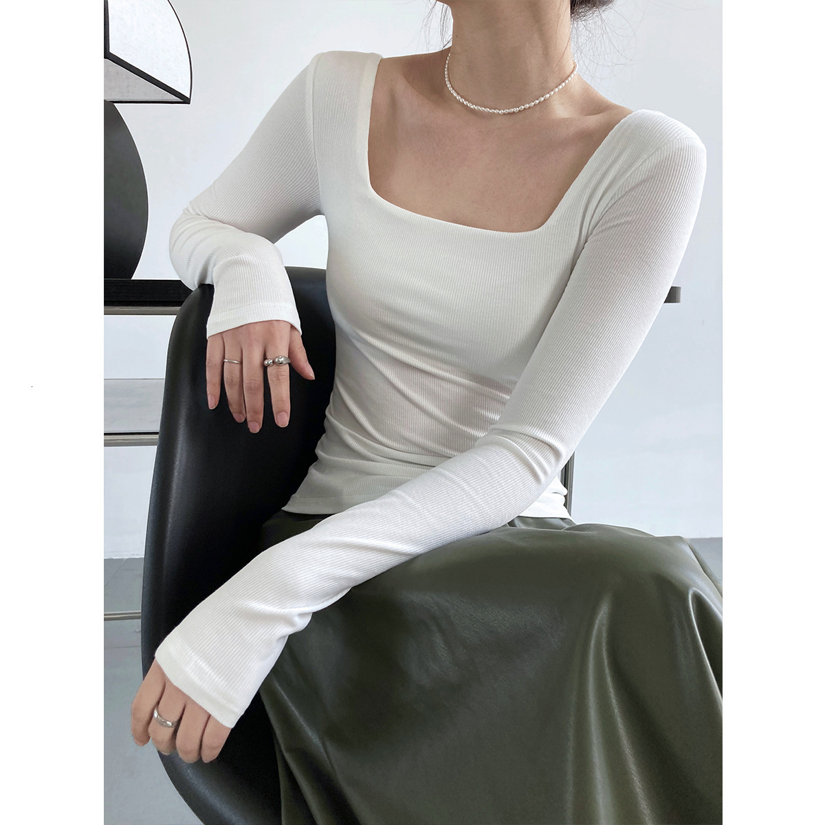 Women's Knits Tees Long-sleeved square-neck t-shirt women's slim-fit exposed collarbone low-neck short top bottoming shirt 230222