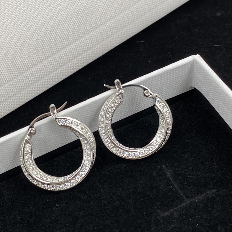 Luxury Designer Womens Earrings Jewelry Gold Sliver Diamond Earring Studs For Woman Fashion Charm Hoop Pendant Earring Wedding 2302224BF
Luxury Designer Womens Earrings Jewelry Gold Sliver Diamond Earring Studs For Woman Fashion Charm Hoop Pendant Earring Wedding 2302224BF