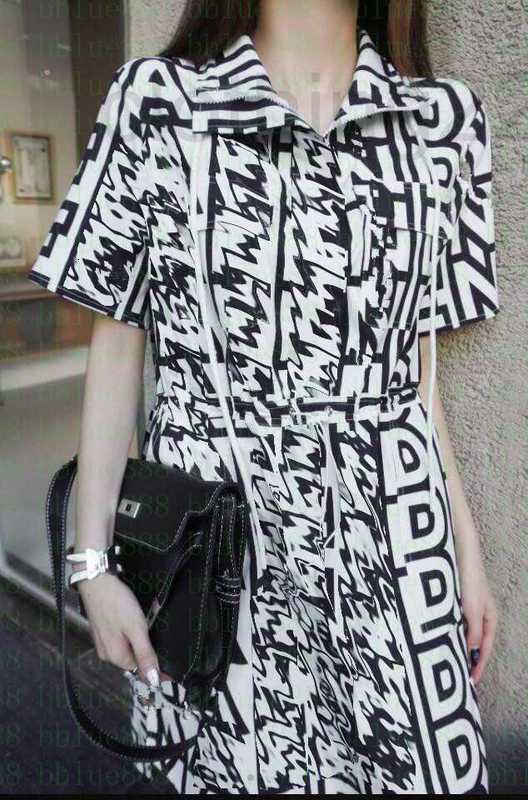 designer Women's 23 letter printed dress with small stand collar and lapel design, Gray
designer Women's 23 letter printed dress with small stand collar and lapel design, Gray