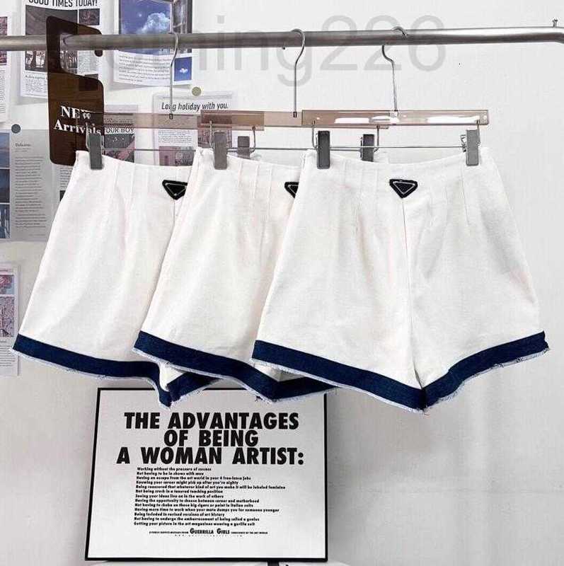 designers Classic Designer Shorts for Women Short Pants With Letters Badge Summer Lady Cargo Cotton Blend Beach Trousers Joggers, White
designers Classic Designer Shorts for Women Short Pants With Letters Badge Summer Lady Cargo Cotton Blend Beach Trousers Joggers, White