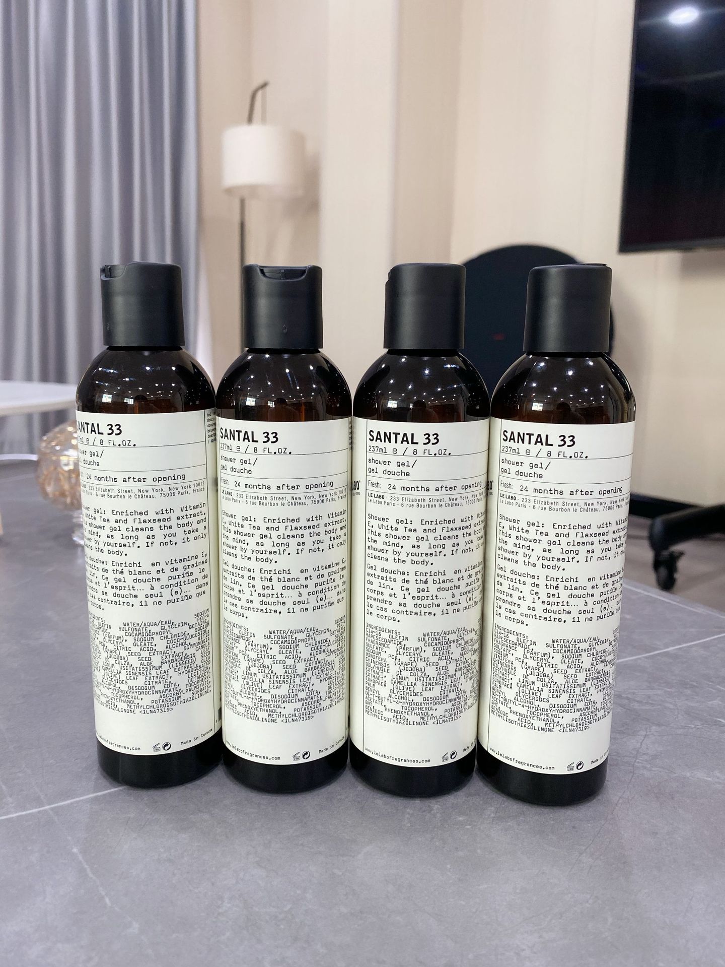 Le Labo Shower Gel 237ml Santal 33 Rose 31 Bergamote 22 Bath Whole Body Wash Fast Moisturizing Body Care Shower Gel
Le Labo Shower Gel 237ml Santal 33 Rose 31 Bergamote 22 Bath Whole Body Wash Fast Moisturizing Body Care Shower Gel