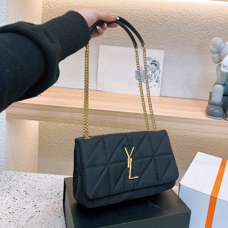 Designer Shoulder Bags Chain Crossbody Small Chain Handbags Brand Letter Fashion Purses Great Quality Candy Colors with Box, Khaki
Designer Shoulder Bags Chain Crossbody Small Chain Handbags Brand Letter Fashion Purses Great Quality Candy Colors with Box, Khaki