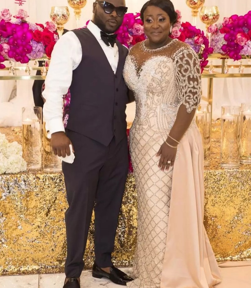 Mermaid Wedding Dress 2023 Arabic Aso Ebi Luxurious Sheer Neck Long Sleeves Lace Beads Bride Gown Robe De Mariage