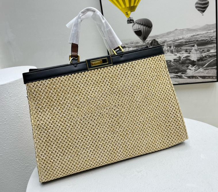 2023 Summer retro Straw Bag Handmade grass weaving high quality Tote Bag Fashion Designer bags beach bagss Necessary for tourism and vacations, 04 — 34*28
2023 Summer retro Straw Bag Handmade grass weaving high quality Tote Bag Fashion Designer bags beach bagss Necessary for tourism and vacations, 04 — 34*28