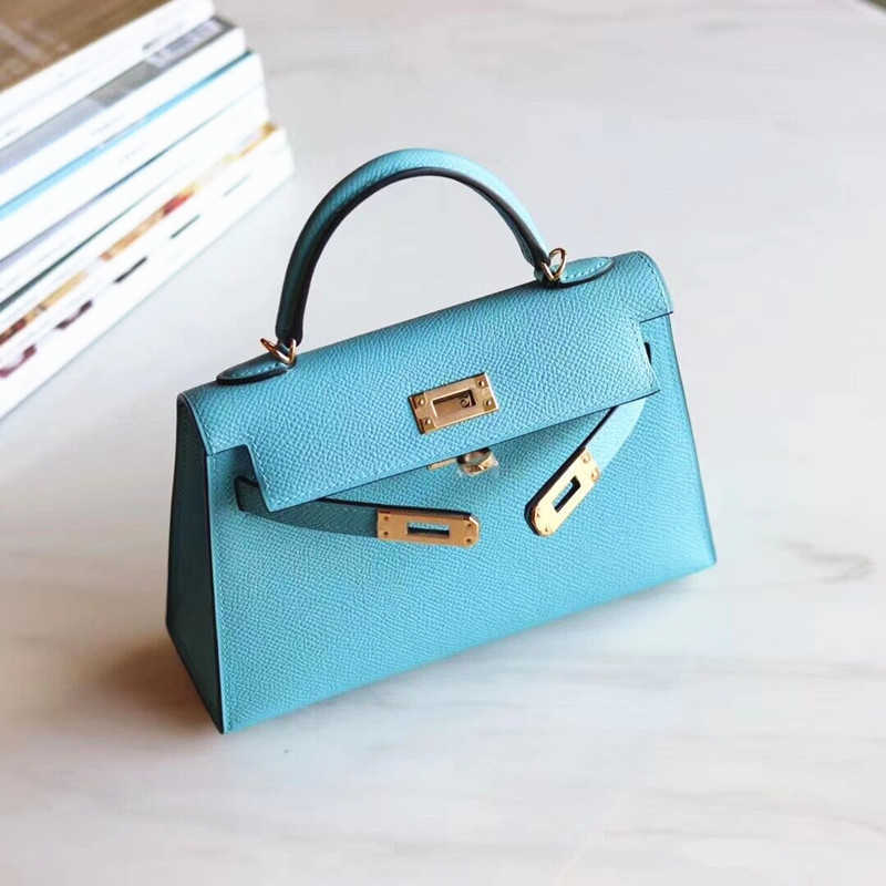 Wholesale Women's Bag Leather women's leather generation mini small portable shoulder messenger bag Shoulder Messenger Handbags 75%off, Red 19cm gold buckle
Wholesale Women's Bag Leather women's leather generation mini small portable shoulder messenger bag Shoulder Messenger Handbags 75%off, Red 19cm gold buckle