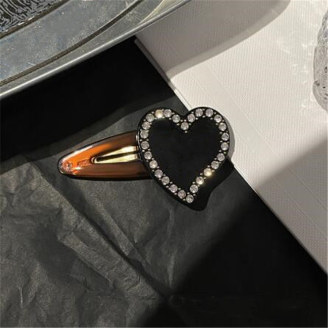 Girl Metal Hair Clip Women Love Diamond Setting Letter Barrettes Bangs Clip Fashion Hair Accessories