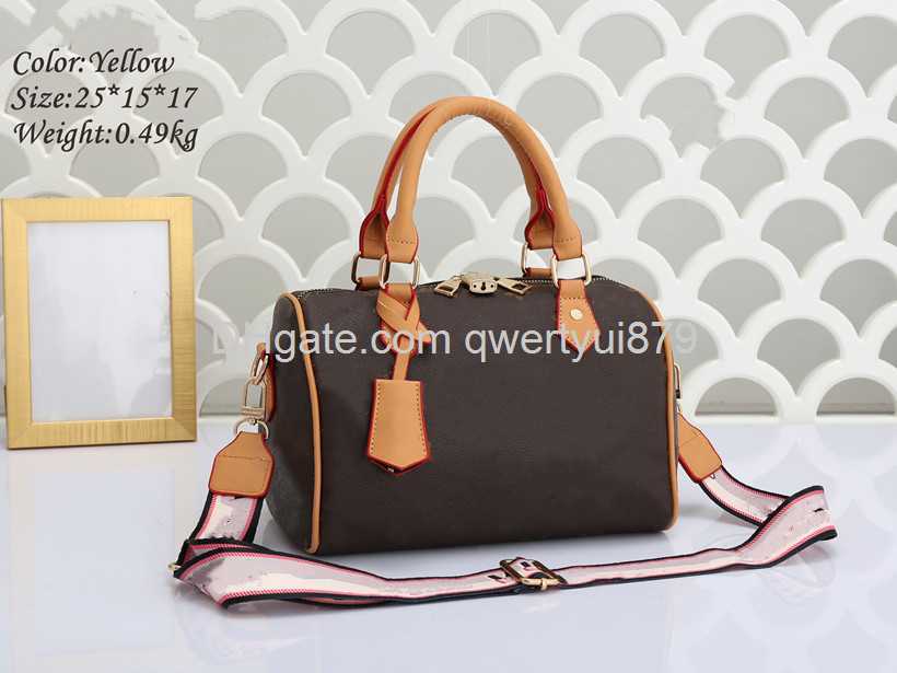 Totes Speedy 25 BANDOULIERES Bag Two Color Stitching Strap Handbag Women Shoulder Bags Luxurys Designer Cross body Key Lock Pouch Totes 022223H, Black
Totes Speedy 25 BANDOULIERES Bag Two Color Stitching Strap Handbag Women Shoulder Bags Luxurys Designer Cross body Key Lock Pouch Totes 022223H, Black