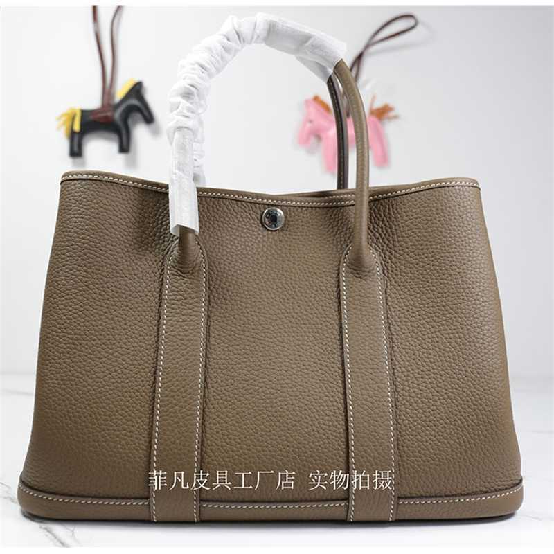 H Bags 2023 New Garden 30cmtc Cowhide Commuting Tote Large Capacity Shopping Portable Women s Bbe Bdi0, Royal blue
H Bags 2023 New Garden 30cmtc Cowhide Commuting Tote Large Capacity Shopping Portable Women s Bbe Bdi0, Royal blue