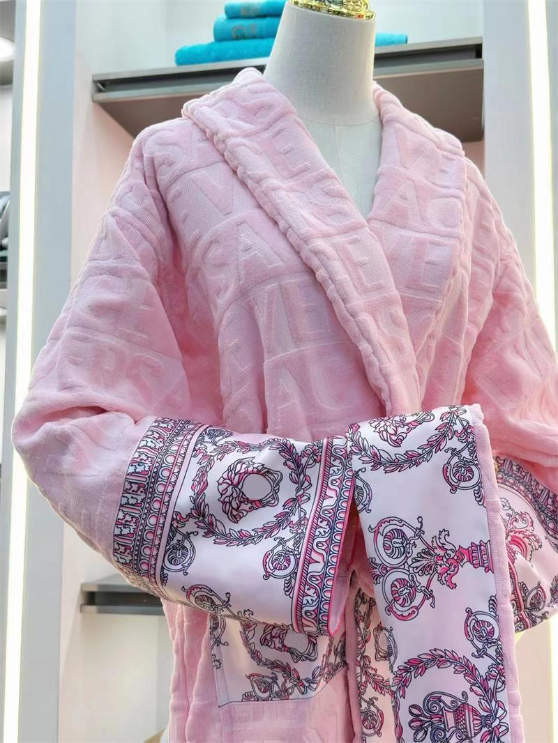 Fur coat pure wool goddess shawl collar cotton soft fluffy pajamas designer new brand luxury vintage bathrobe men and women's same style lovers four seasons, Pink
Fur coat pure wool goddess shawl collar cotton soft fluffy pajamas designer new brand luxury vintage bathrobe men and women's same style lovers four seasons, Pink