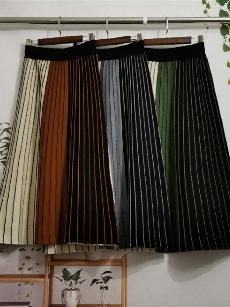 Casual Dresses Autumn Winter Knitting Skirt High Waist Long Pencil Skirt Women Knitted Casual Vintage Maxi Skirt Vintage Warm Thick Midi Stripe 230222
