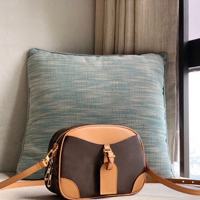 Designer Shoulder Bag Luxury Crossbody Bag Genuine Leather Messenger Bag 21cm High Imitation Camera bag With Box ZL122, M45528
Designer Shoulder Bag Luxury Crossbody Bag Genuine Leather Messenger Bag 21cm High Imitation Camera bag With Box ZL122, M45528