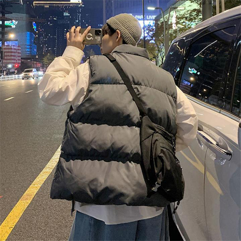 Men's Vests Men Jacket Autumn Winter Fashion Warm Thick Cotton Coats Leisure Streetwear Loose Outerwear Male Sleeveless 230223