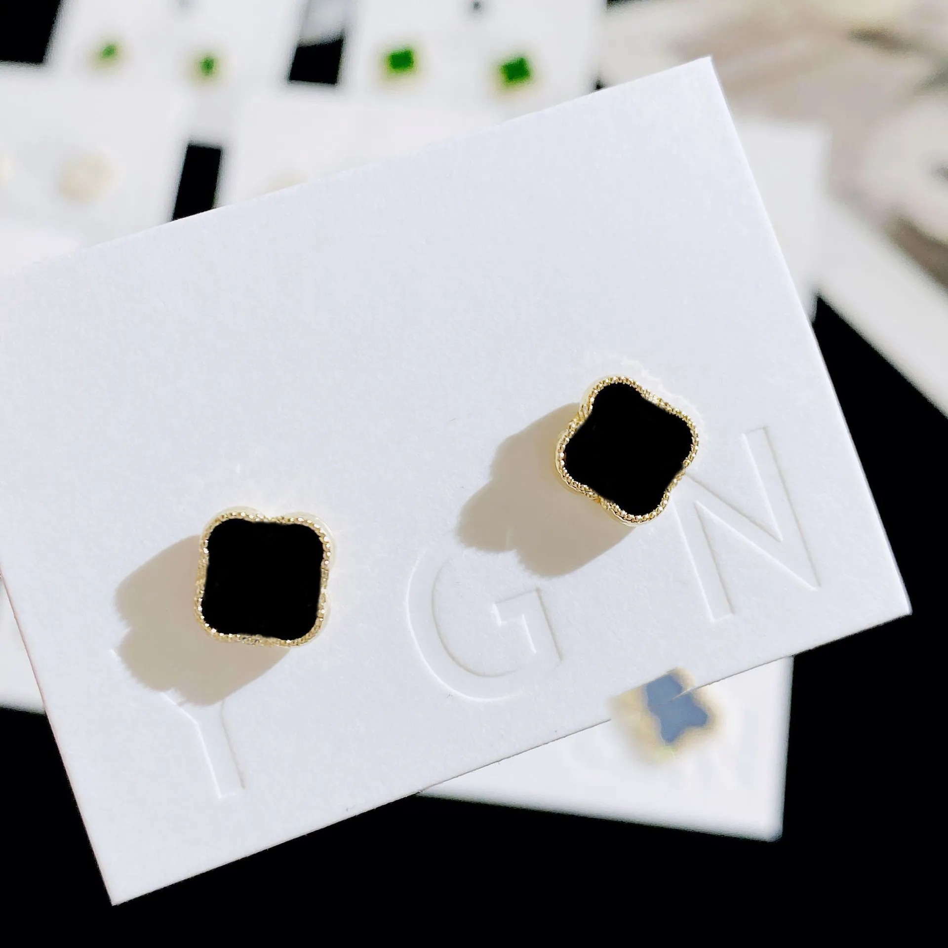 stud earrings for women designer clover earring hoop earings vivi vintage diamond mens ohrringe moissanite cjewelers lulu Jewlery Designer for Women free shipping
stud earrings for women designer clover earring hoop earings vivi vintage diamond mens ohrringe moissanite cjewelers lulu Jewlery Designer for Women free shipping