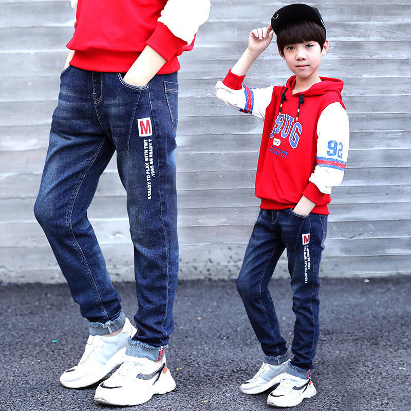 Jeans Children's denim trousers spring and autumn children's Korean alphabet trousers boys fashion all-match jeans 230223