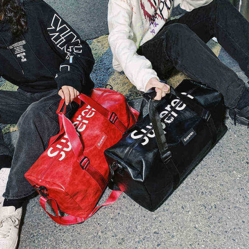 Large Capacity Duffle bags men Mens and Womens Universal Training Travel Sports Fitness Bag gym women Boarding bags Travels 220630, Black
Large Capacity Duffle bags men Mens and Womens Universal Training Travel Sports Fitness Bag gym women Boarding bags Travels 220630, Black