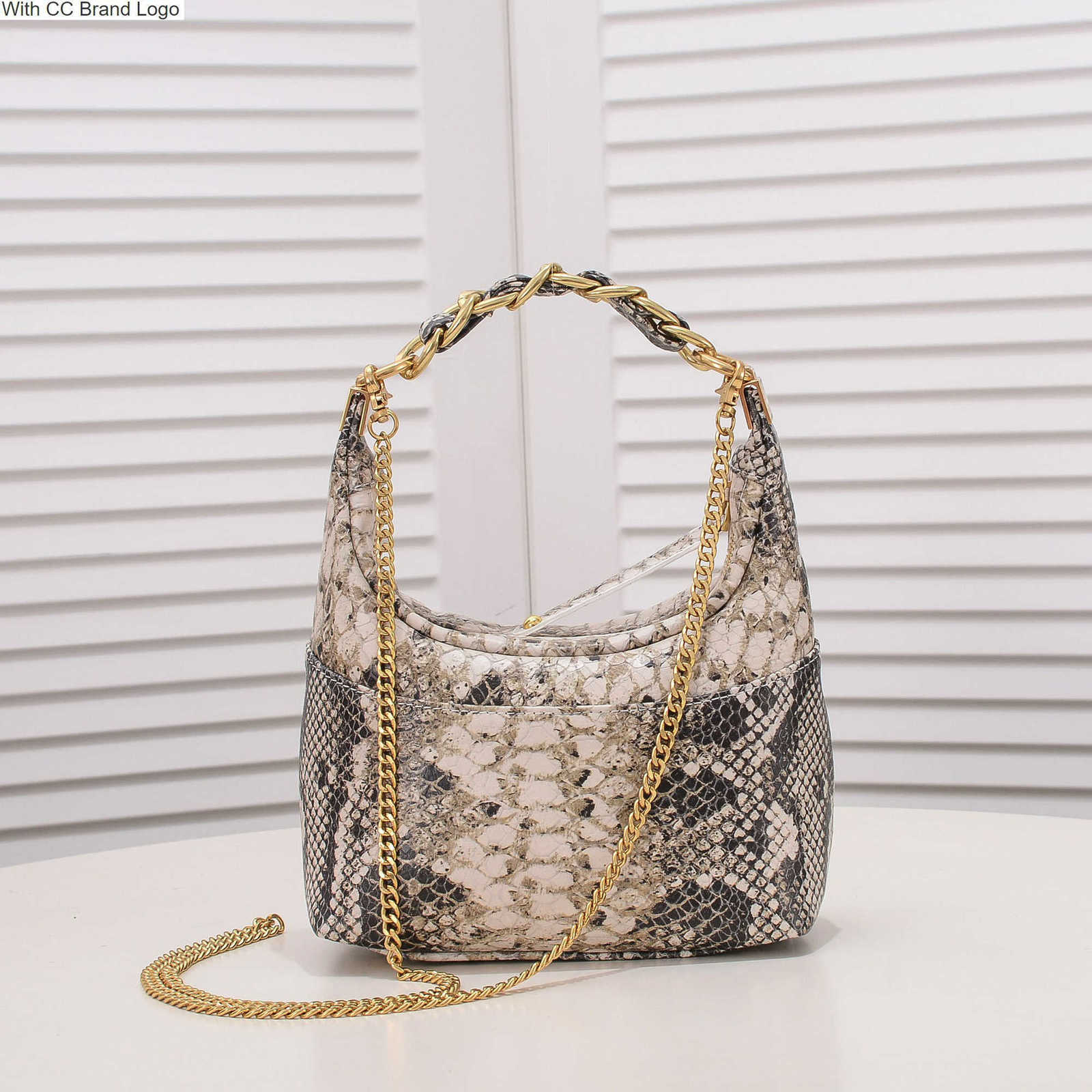 CC Cross Body TOTE designer Bags Fashion Mommy Shopping Bag Woman super soft Leather Trim Handbags Gold Chain Shoulder Bag Lady Beige Black light and versatile
CC Cross Body TOTE designer Bags Fashion Mommy Shopping Bag Woman super soft Leather Trim Handbags Gold Chain Shoulder Bag Lady Beige Black light and versatile