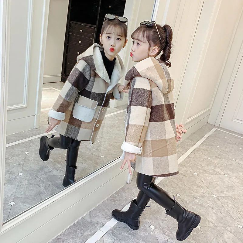 Hoodies Sweatshirts Fashion Girls clothing Jackets Autumn Winter parka Clothes Medium Long coat windbreaker Plaid Thicken Lamb Children Woolen Coats 2