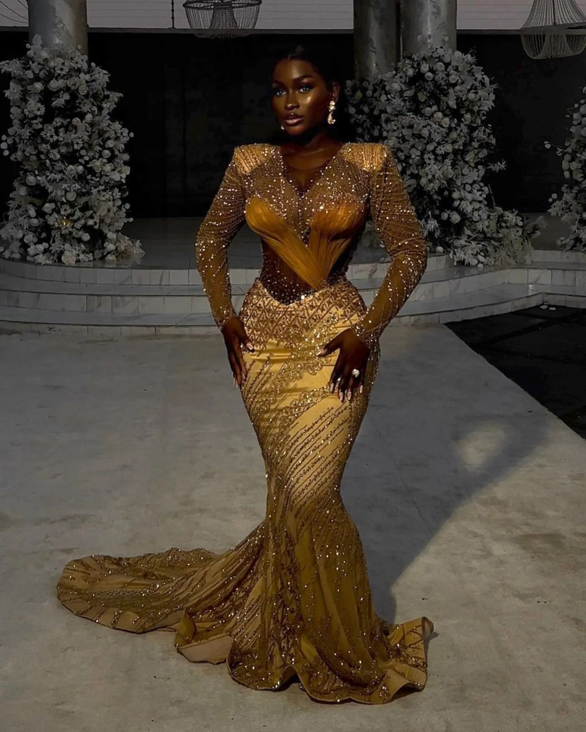 Shiny Gold Mermaid Prom Dresses Sheer O Neck Lace Sequins Long Sleeve Evening Dress Pleated Gowns